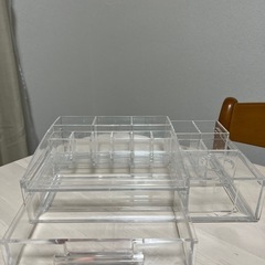 透明アクリル製 収納ケース／コスメ・文房具整理用の画像