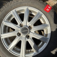 スタッドレスタイヤ　ホイール付き 4本セットの画像