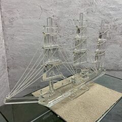 【直接引取限定】 ガラス帆船 ケース付き 置物 模型 オブジェ インテリア A1062の画像
