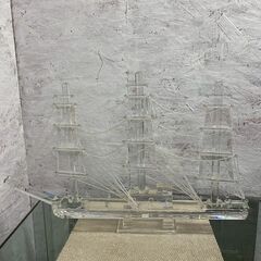 【直接引取限定】 ガラス帆船 ケース付き 置物 模型 オブジェ インテリア A1062の画像