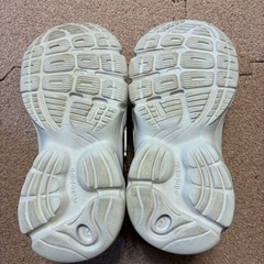 アディダス ハローキティ スニーカーの画像