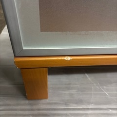 ガラス天板つきサイドボード　キャビネット　の画像