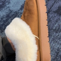 【美品】GU　フェイクムートンスリッパの画像