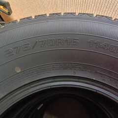 スタットレスタイヤ　275/70R16　グットイヤーアイスナビSUV　４本セットの画像