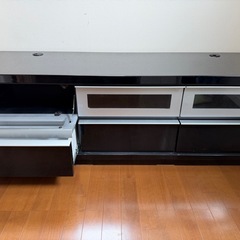 テレビボードの画像