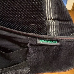 バンテリン　腰椎コルセットの画像