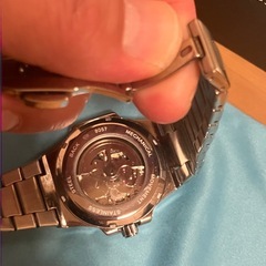 高級タイプ腕時計とカシオダイバーボックス付きの画像