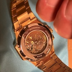 高級タイプ腕時計とカシオダイバーボックス付きの画像