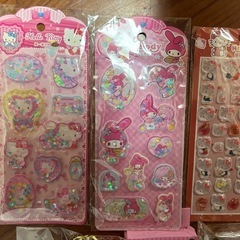 シール、シール帳、ネイルチップ、キーホルダーの画像