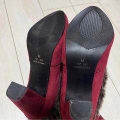 ワインレッド ファー付きブーツ Mサイズの画像