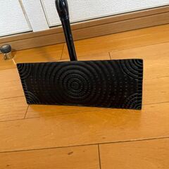 【限定カラー】花王 クイックルワイパー ブラック 本体の画像