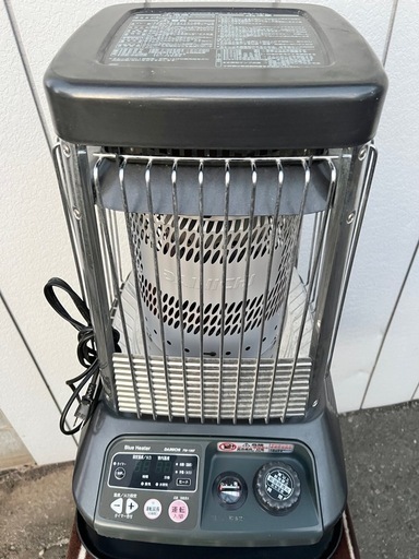 ■ダイニチ 大火力 石油ストーブ① 26～35畳■ブルーヒーター FM-106F 2017年製■業務用石油ストーブ メタリックグレー