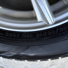 ほぼ新品スタッドレス！195/65R15　の画像