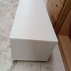リユースのサカイ栃木店★ジモティ割あり★  TV台 ベージュ×ホワイトベージュ W108×D35×H33.5 クリーニング済み TC12178の画像