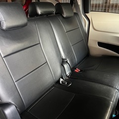 シエンタ シートカバーの画像