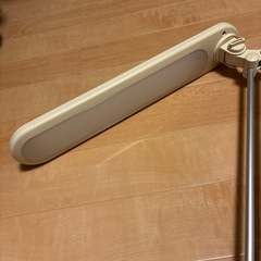 ニトリの学習机用ライトの画像