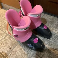 子供用スキー３点セット　板126cm　ストック100cm　ブーツ230Lの画像