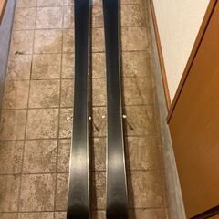 子供用スキー３点セット　板126cm　ストック100cm　ブーツ230Lの画像