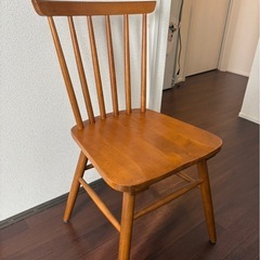 テーブルと机1脚の画像