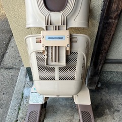 自転車チャイルドシート　破損部分ありの画像