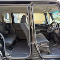 ホンダN-BOX⭐︎カスタム G SSパッケージ⭐︎25年⭐︎車検: 令和8年7月の画像