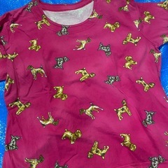 わんちゃん柄のシャツの画像