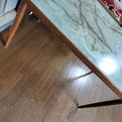 ダイニングテーブル　1月4日家具無料お渡し会の画像