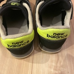 ニューバランス　美品　キッズスニーカー　18cdの画像