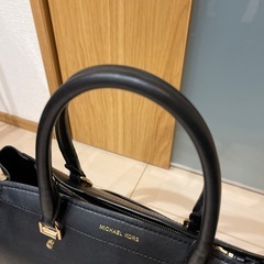 マイケルコース　ハンドバッグの画像