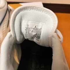 バスケットボール　シューズ　 の画像