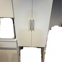 ゴミ箱上収納の画像