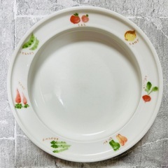 中古　ユニバーサルプレート、子ども用食器⭐︎スプーンおまけつきの画像