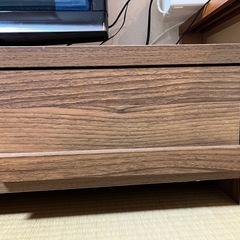 木目のテレビ台の画像