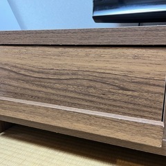 木目のテレビ台の画像