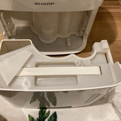 SHARP除湿機　CV-F71の画像