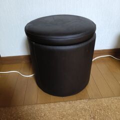 収納スツールNシールドエン（ニトリ）の画像