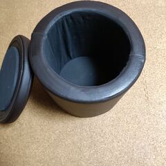 収納スツールNシールドエン（ニトリ）の画像