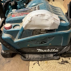 マキタコンプレッサーの画像