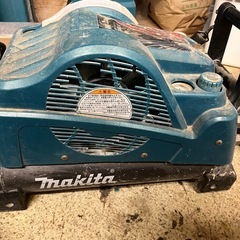 マキタコンプレッサーの画像