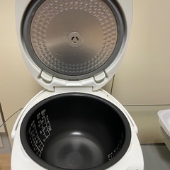 TOSHIBA  炊飯器　RC-10HKの画像