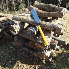 （訳あり品）★★薪（焚き木）用材／広葉樹『山桜／ニセアカシア（ハリエンジュ） など』／枝木材・半端材★★の画像