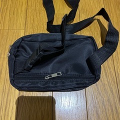 セカンドポーチの画像