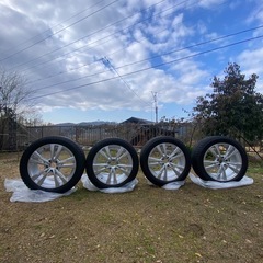 ベンツにて使用　スタッドレスの画像