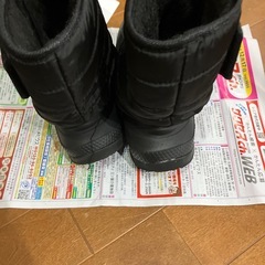 22センチブーツ黒色の画像