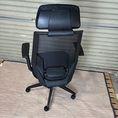 ニトリ ワークチェア ランツァ メッシュBK オフィスチェア　椅子の画像