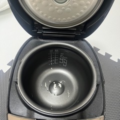 炊飯器の画像