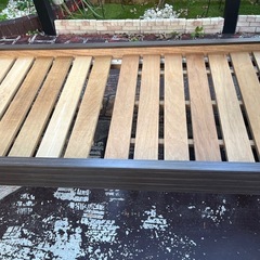 ベッドとマットレスの画像