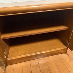 テレビボードの画像