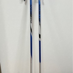 スキー板、ストック、収納袋　一式の画像