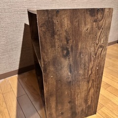 🤍ブラウンの大きすぎず小すぎない棚の画像